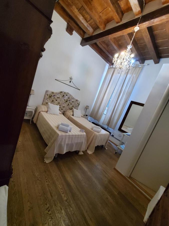فندق Residenza Centro Storico لوكا المظهر الخارجي الصورة