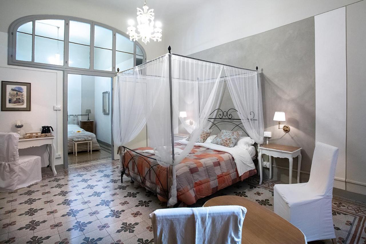 فندق Residenza Centro Storico لوكا المظهر الخارجي الصورة